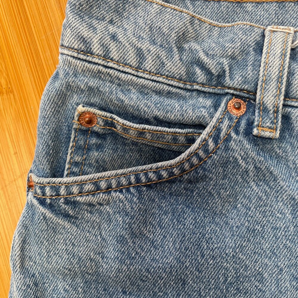 TOPSHOP ROLL CUFF HIGH RISE DENIM MOM SHORTS - Picture 5 of 8